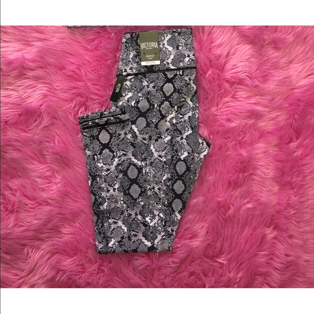 💕SOLD💕Knockout tights by Victoria Secret 🌸 - Picture 1 of 3
